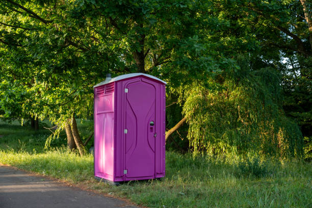 Best Portable toilet rental cost  in Belington, WV
